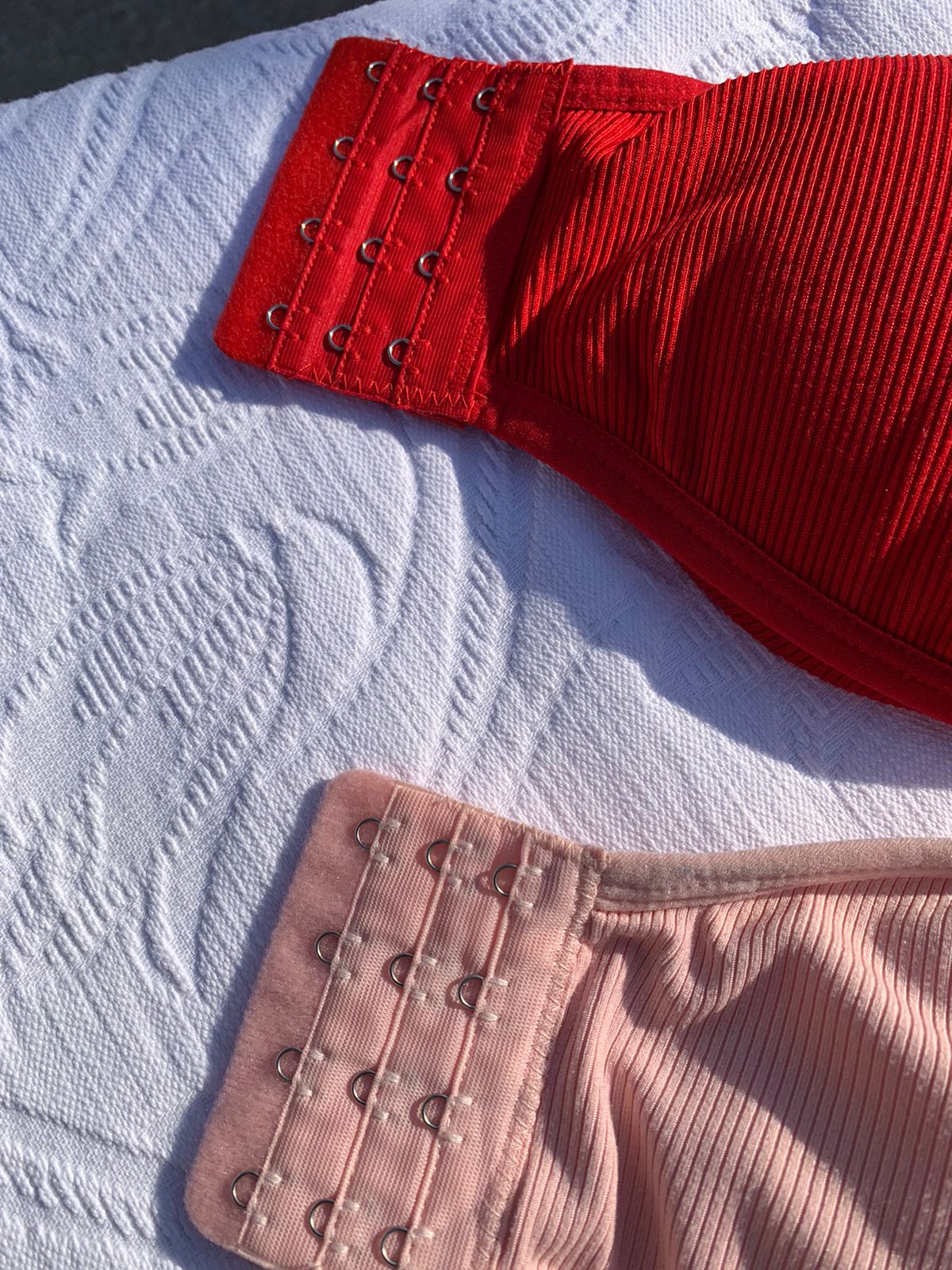 Imported Seamless Tube Top Bra – Strapless Sexy Bandeau with Back Closure (Red / Pink – Free Size)+ FREE GIFT