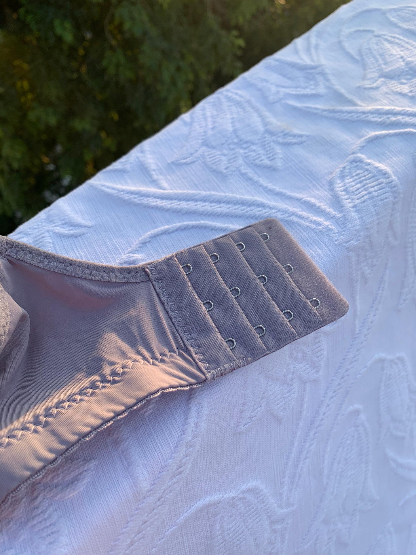 Imported Amazon-Brand Lace Bra – Premium Quality (Grey / Black / Peach)+ FREE GIFT